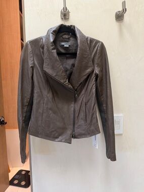 Brown 💯 Leather Asymmetrical Zip Jacket - Women